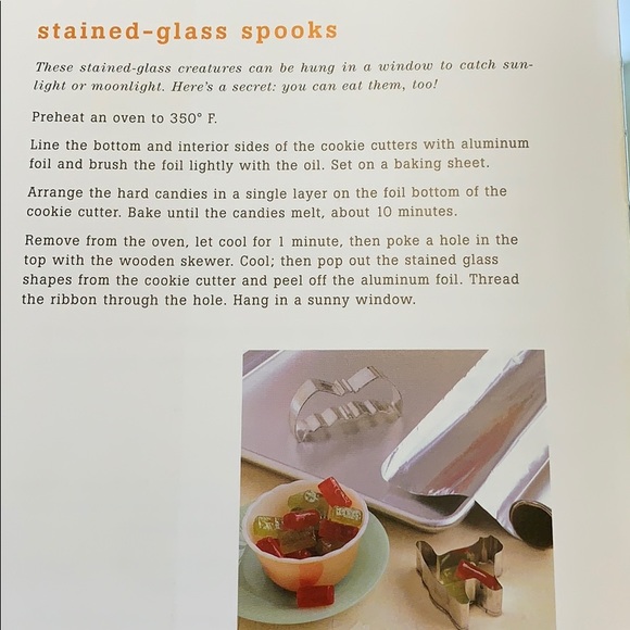 Halloween Treats & Crafts Book - Picture 3 of 7